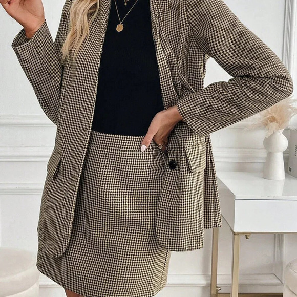 Coffee Brown Elegant Women's Vintage French V-Neck Tailored Suit Set - Picture 5 of 6